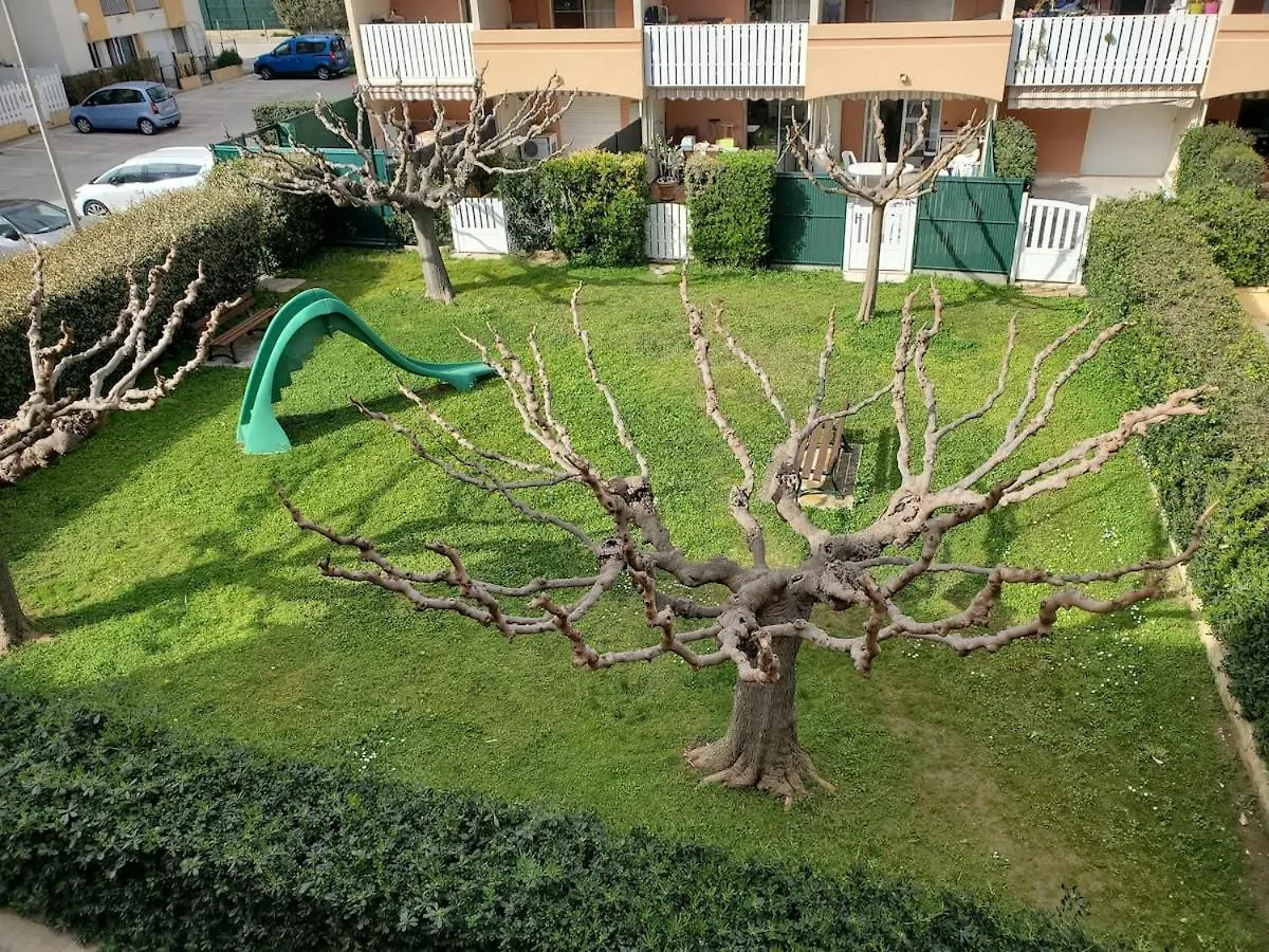 Apartment T2 Climatise Dans Residence Avec Piscine, Tout A Pied La Seyne-sur-Mer
